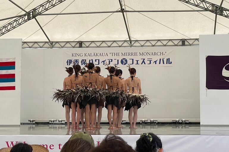 EC745942-E4C7-404A-8A5C-F16A2DD050AA